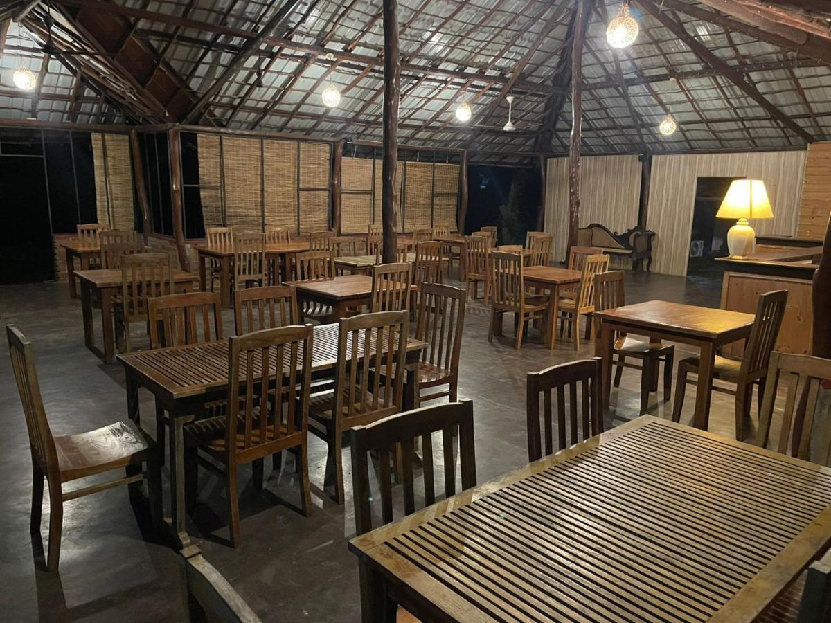 Hotel Lake Park Polonnaruwa Exterior foto
